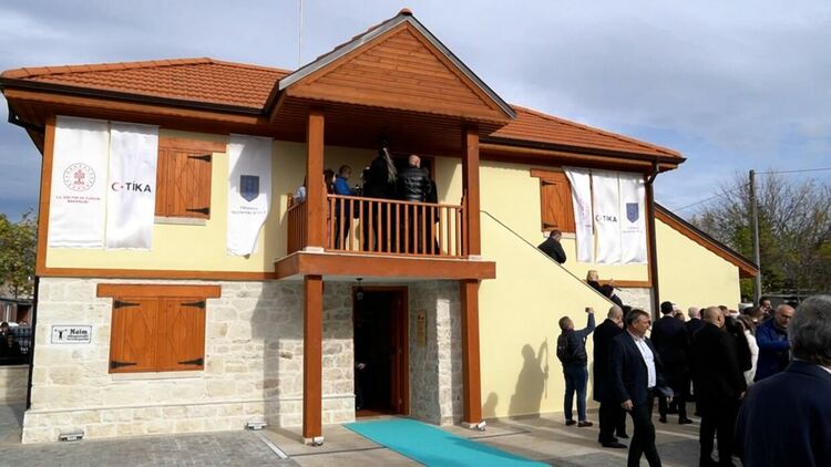 Откриха къщата музей на Наим Сюлейманоглу в Момчилград/снимки/