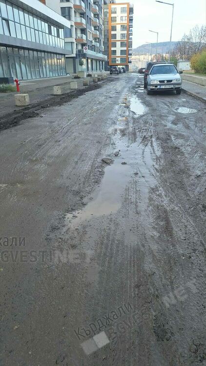 500 души са потърпевши от недовършената  ул.“Давид Овадия“ в Кърджали, стартира подписка