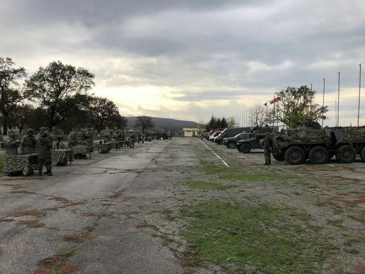 Деца разгледаха българско и турско военно оборудване и въоръжение