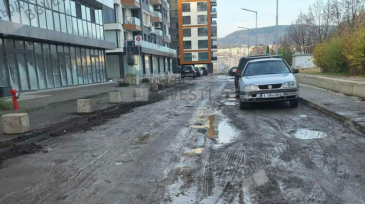 500 души са потърпевши от недовършената  ул.“Давид Овадия“ в Кърджали, стартира подписка