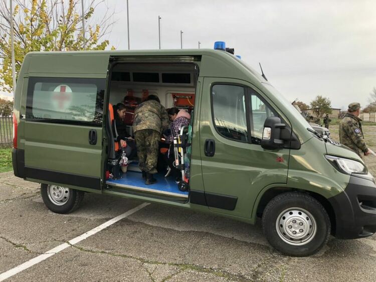 Деца разгледаха българско и турско военно оборудване и въоръжение