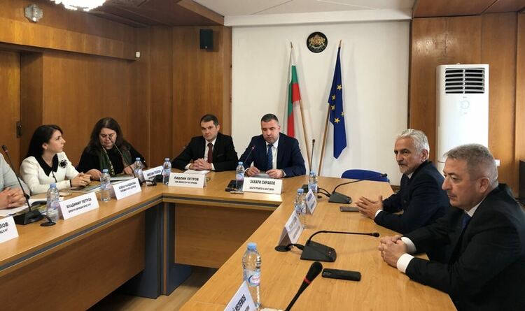 Институциите с твърди мерки срещу сивата икономика в зимните курорти