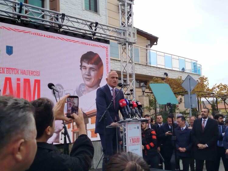 Откриха къщата музей на Наим Сюлейманоглу в Момчилград/снимки/