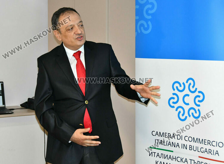 Индустриалци: До 10 години светът няма да е същият заради квантовите компютри, бизнесът и образованието също