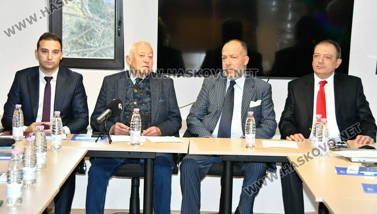 Индустриалци: До 10 години светът няма да е същият заради квантовите компютри, бизнесът и образованието също