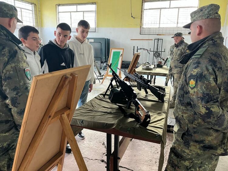 Алпийците от Смолян отвориха врати за празника на Сухопътните войски