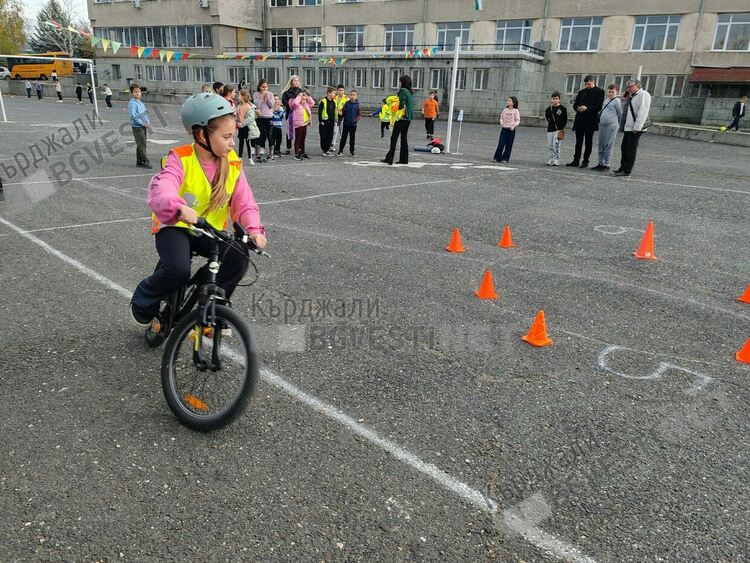 Открит урок „Всички спазват правилата“ в СУ“Владимир Димитров-Майстора“