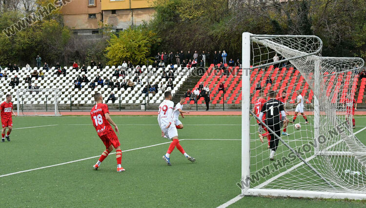 ОФК „Хасково“ изхвърли ФК „Хасково“ от турнира за аматьорската купа след 0:4 на „Младост“