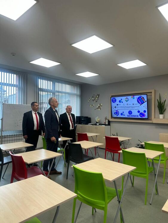 Просветният министър откри нови STEM центрове в Златоград и Неделино