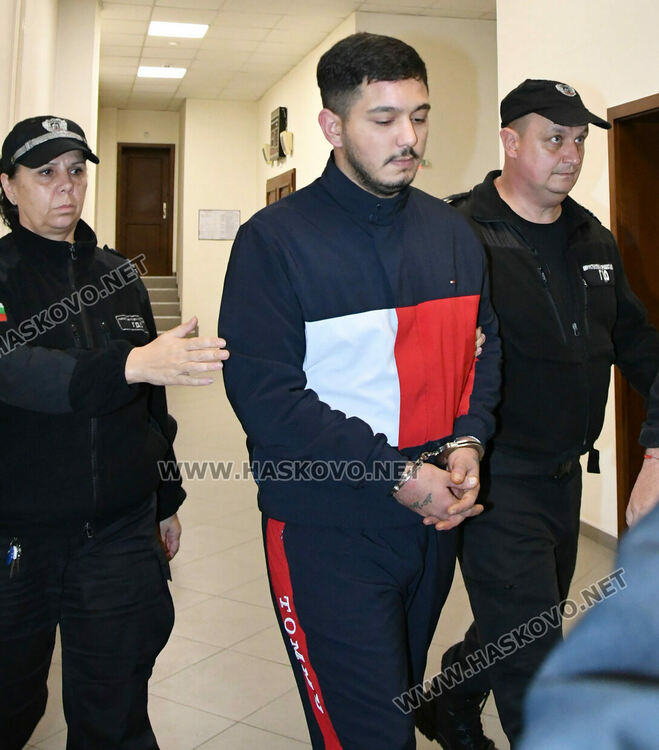 Фуркан Баджак остава в ареста за контрабанда на оръжия, влязъл нелегално в Хасковско