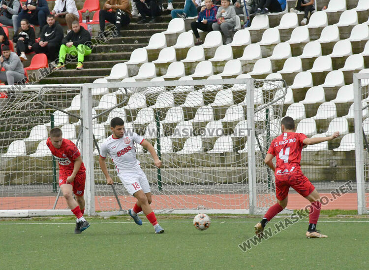 ОФК „Хасково“ изхвърли ФК „Хасково“ от турнира за аматьорската купа след 0:4 на „Младост“