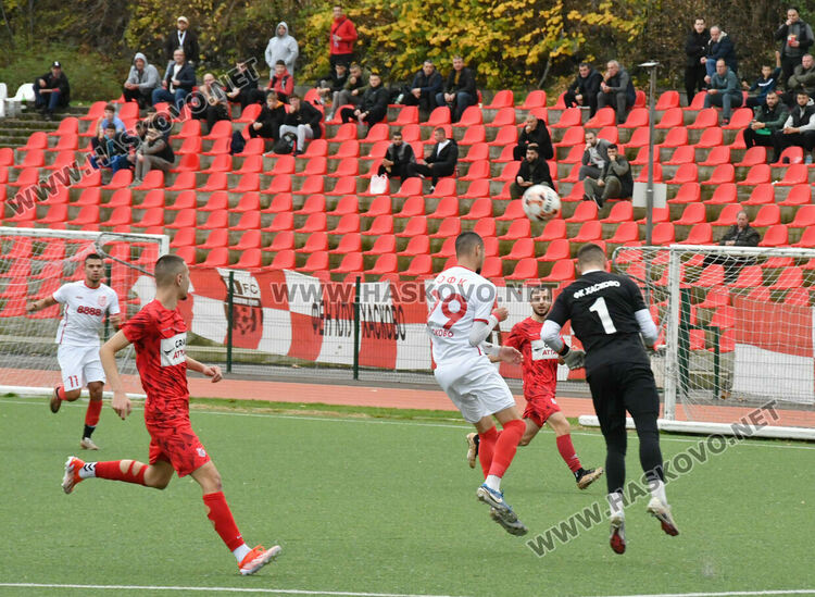 ОФК „Хасково“ изхвърли ФК „Хасково“ от турнира за аматьорската купа след 0:4 на „Младост“