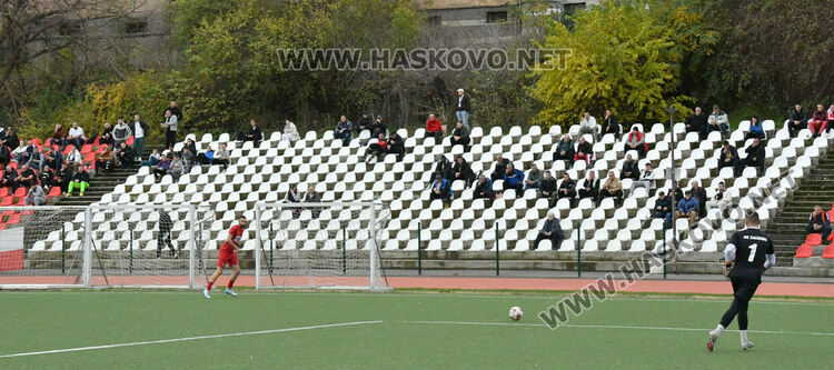ОФК „Хасково“ изхвърли ФК „Хасково“ от турнира за аматьорската купа след 0:4 на „Младост“