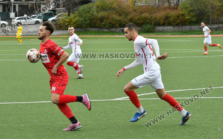 ОФК „Хасково“ изхвърли ФК „Хасково“ от турнира за аматьорската купа след 0:4 на „Младост“