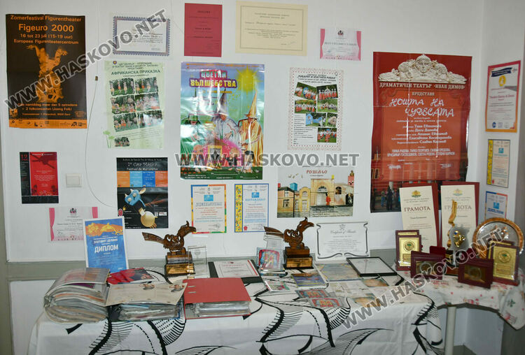 Театър „Дани и Деси“ празнува 30 години на сцена 