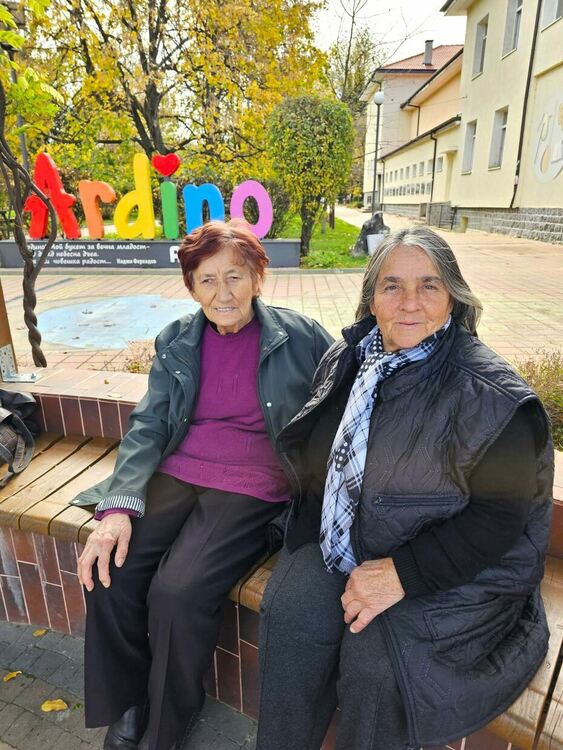 Две от най-уважаваните учителки в Млечино – посветили живота си на знанието и децата