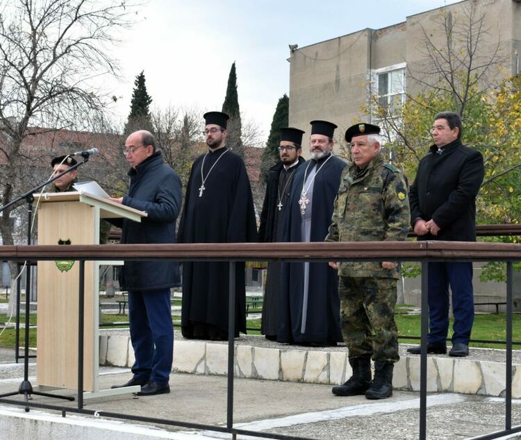 Военно формирование – Асеновград отбеляза празника на Сухопътните войски