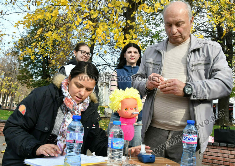 Организираха безплатни изследвания в Хасково в Международния ден без тютюнопушене