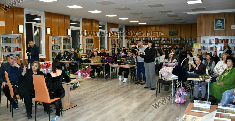 Поетесата Ели Видева празнува своя 70-ти рожден ден с премиера на новата си книга