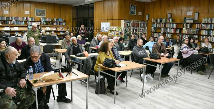 Поетесата Ели Видева празнува своя 70-ти рожден ден с премиера на новата си книга