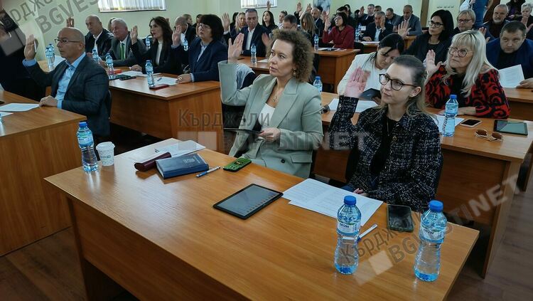 Далавера с нови автомобили в Кърджали е дадена на Прокуратурата,чужди фирми укриват данъци при покупката им