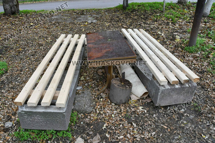 Възстановиха потрошена беседка в хасковски парк