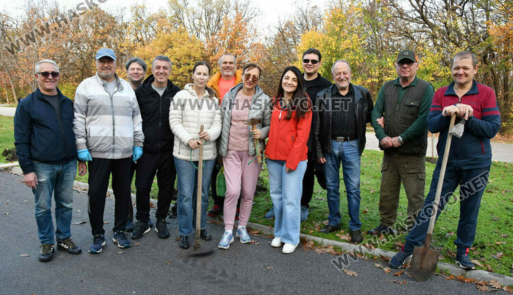 Ротарианската гора на Кенана порасна с 47 дъба