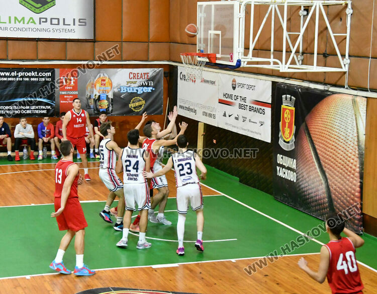 Баскетболният „Хасково Б” разби Делфин Бургас