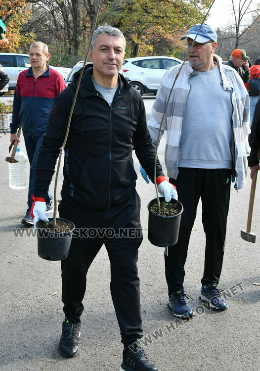 Ротарианската гора на Кенана порасна с 47 дъба