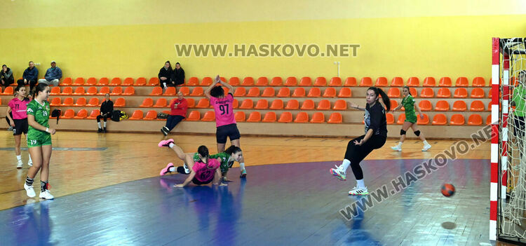 Хандбалистките на Хасково загубиха от Панагюрище