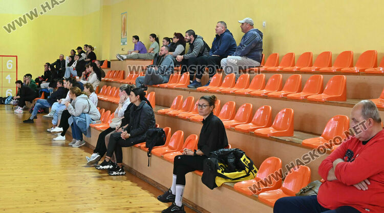 Хандбалистките на Хасково загубиха от Панагюрище