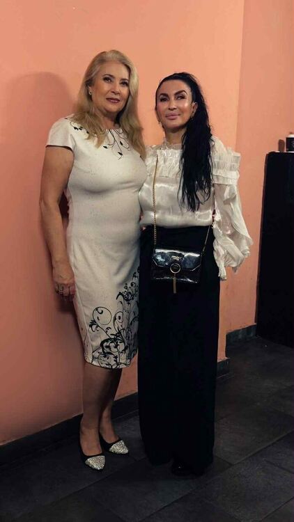 Адриана Добрева с хореографа на конкурса  Кремена Шопова