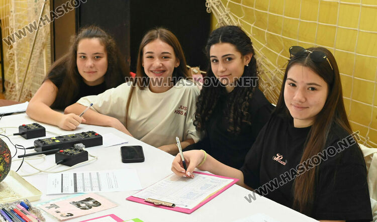 Хандбалистките на Хасково загубиха от Панагюрище