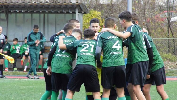 Млади таланти от школата на "Родопа" излизат еднолично на върха под ръководството на Георги Чакъров