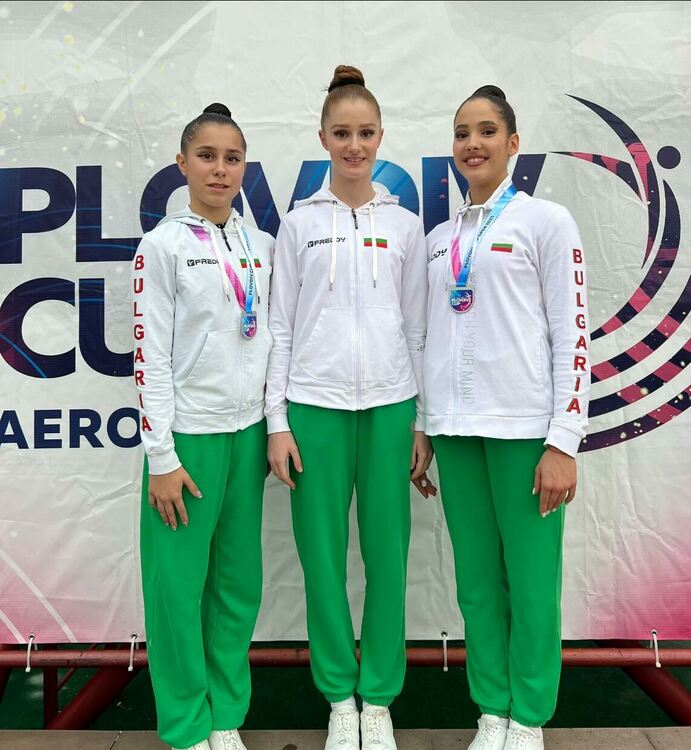 „Мега Спорт“ извоюваха три сребърни медала от престижен турнир в Пловдив