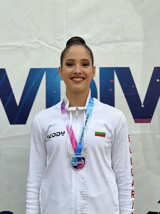 „Мега Спорт“ извоюваха три сребърни медала от престижен турнир в Пловдив