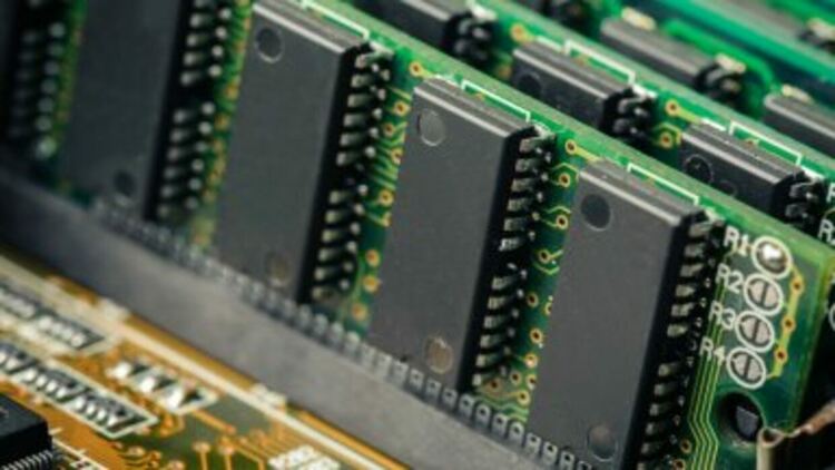 Глобалният дефицит на памети променя пазара