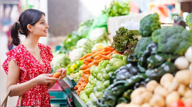 Водещ онколог споделя 5 храни, които могат да помогнат за гладуване при рак 