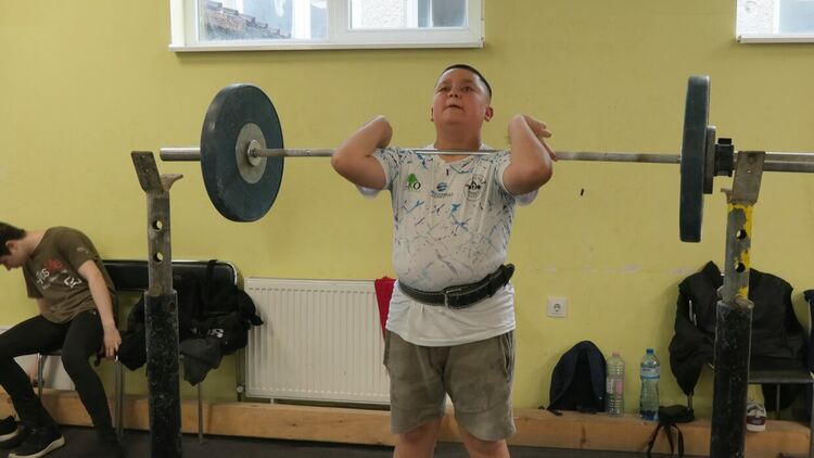 Три медала и отборна купа за хасковските щангисти на Държавното първенството