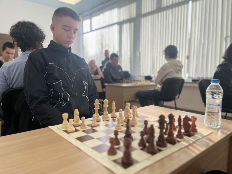 Шахматистите на ПМГ са шампиони на игрите в Хасково 