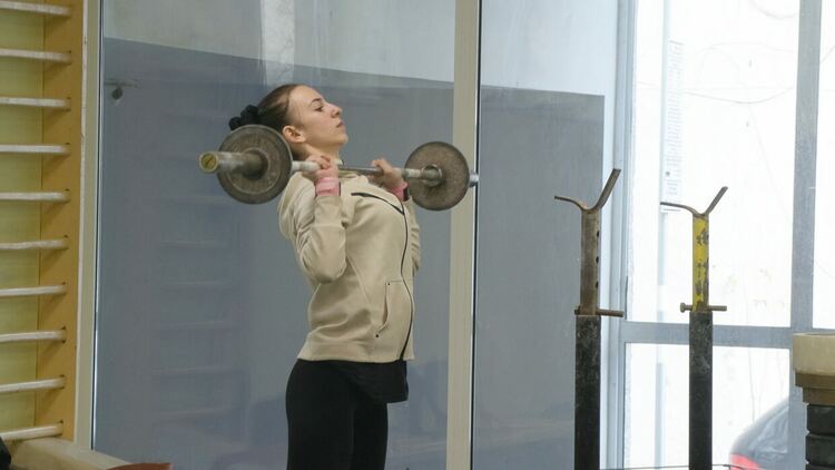 Три медала и отборна купа за хасковските щангисти на Държавното първенството