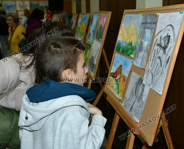 Изложбата „В духа на ... Димитър Иванов - Лицо“ предизвика истински фурор