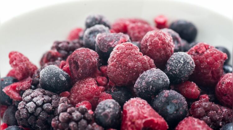 Водещ онколог споделя 5 храни, които могат да помогнат за гладуване при рак 