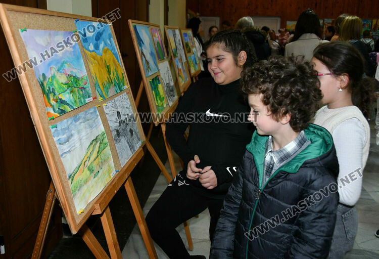 Изложбата „В духа на ... Димитър Иванов - Лицо“ предизвика истински фурор