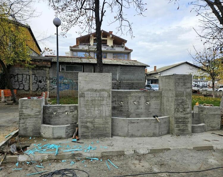 Започна изграждането на нова чешма в асеновградски парк