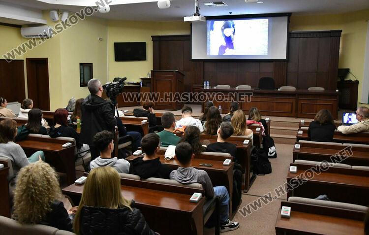 Прожектираха премиерно филма „Ти можеш“ в Хасково