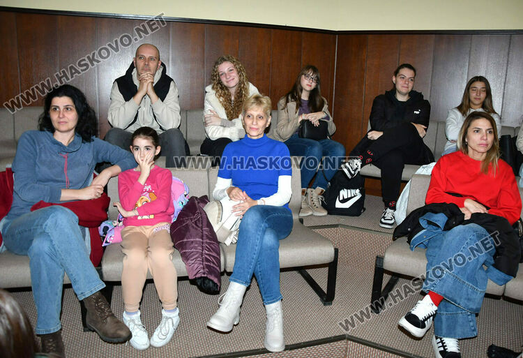 Прожектираха премиерно филма „Ти можеш“ в Хасково