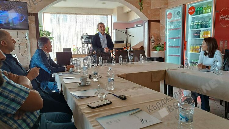 Туристическо дружество „Перперикон 2025“бе учредено в Кърджали,за председател бе избран Фахри Идриз