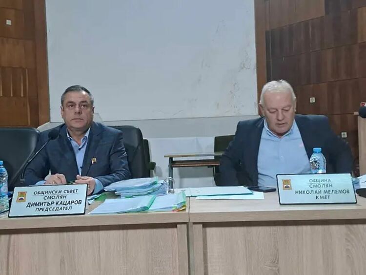 Гробищният парк, фотоволтаичният имот и изсечените дървета – акцентите на днешната сесия в Смолян