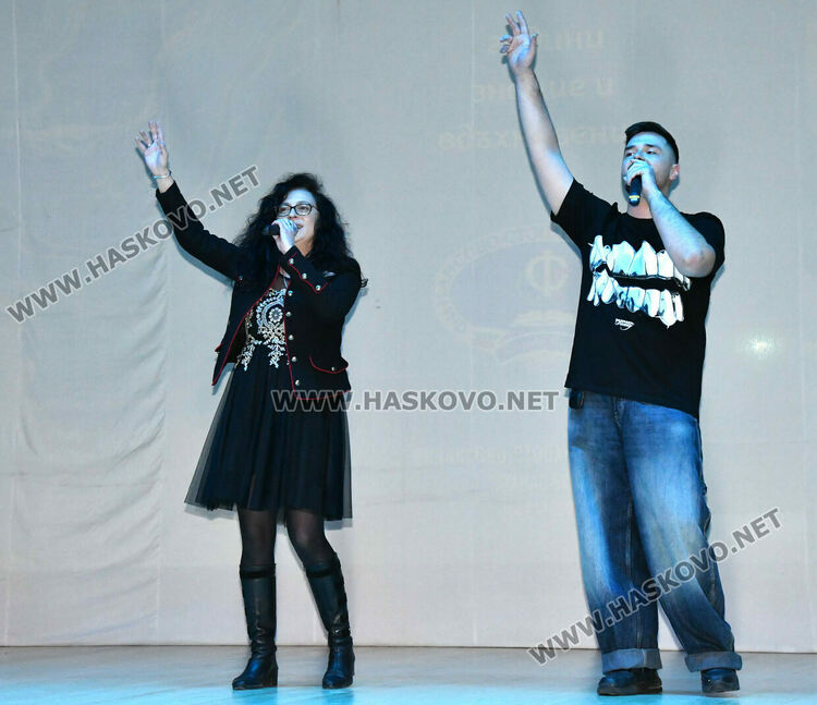 Бившият Икономически техникум (ФСГ) празнува 75 г. от създаването си